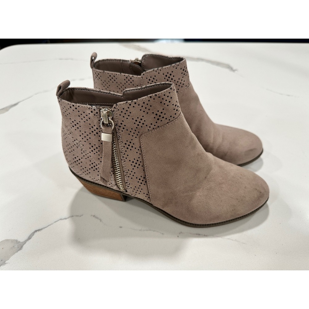 Dr Scholls Brianna Taupe Grey Perforated Ankle Booties Women's‎ Size 7M